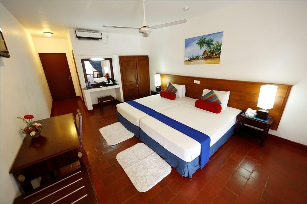 Catamaran Beach Hotel Negombo Eksteriør billede